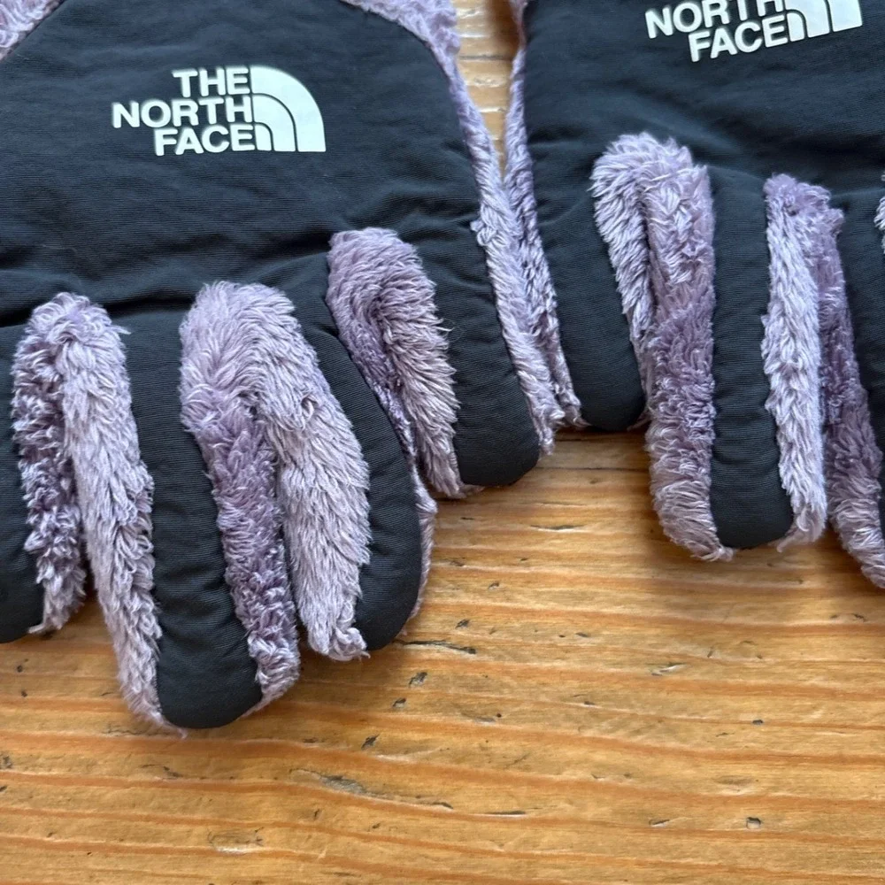 The North Face Osito Etip Gloves Girls Purple Good‎ Fleece Touchscreen SIZE S/P